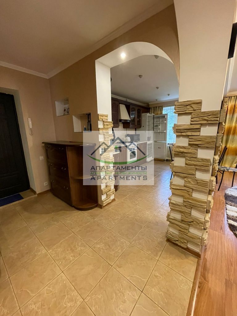 Продажа 3-комнатной квартиры, Ессентуки, Октябрьская ул,  456