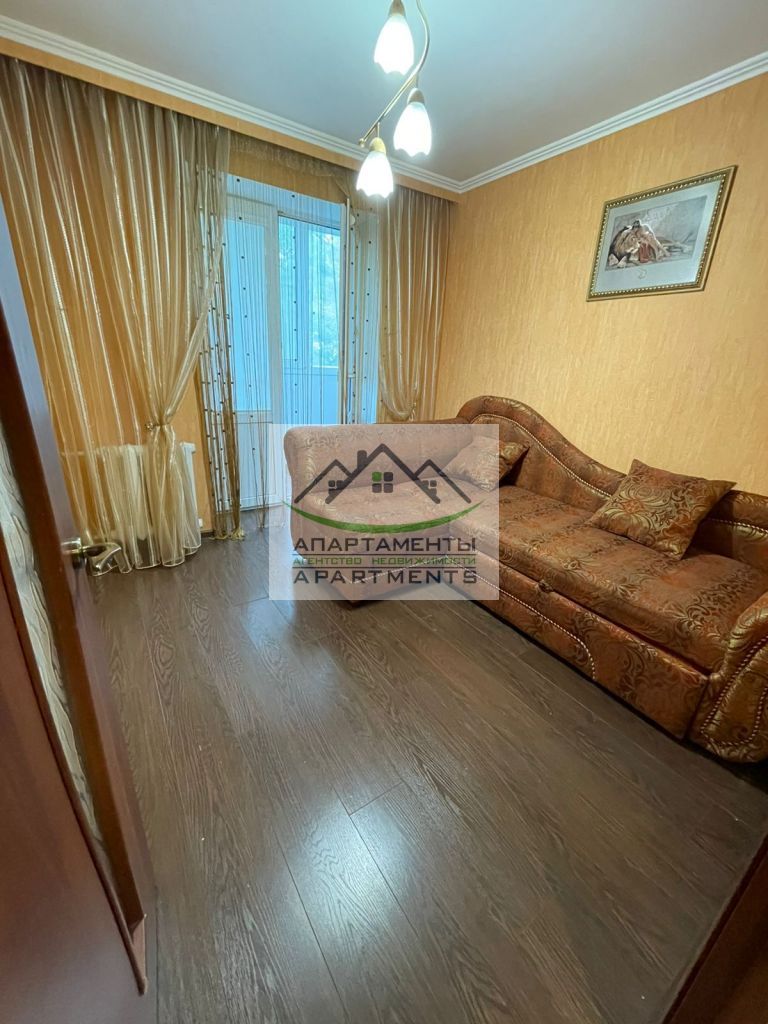 Продажа 3-комнатной квартиры, Ессентуки, Октябрьская ул,  456