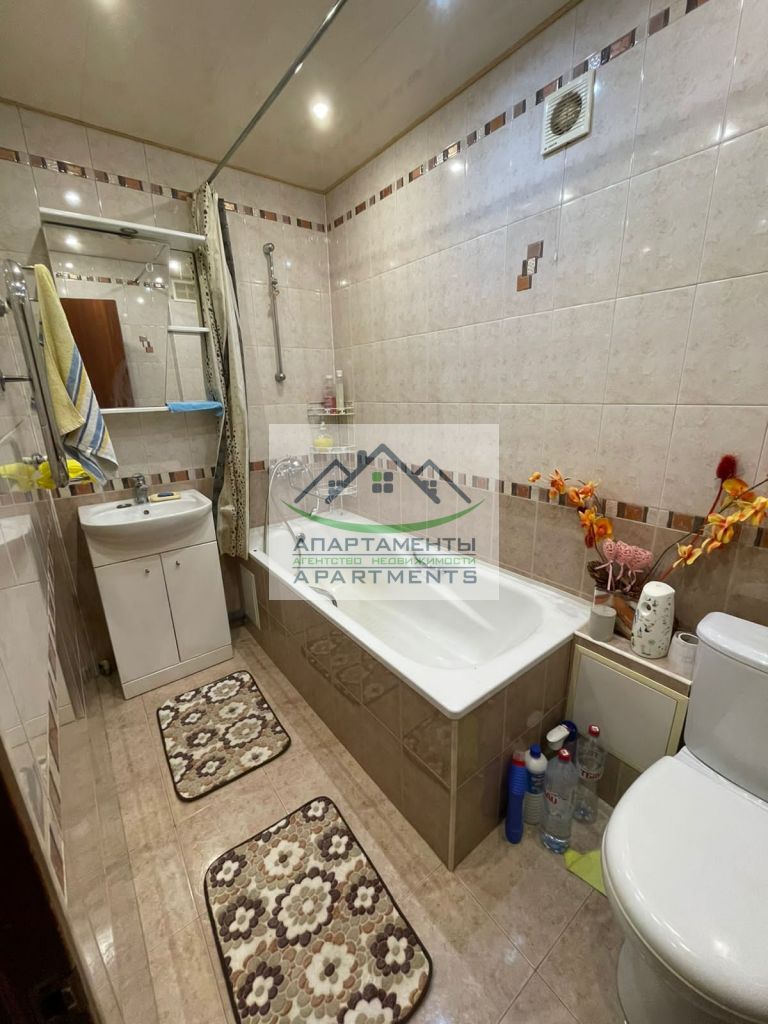 Продажа 3-комнатной квартиры, Ессентуки, Октябрьская ул,  456