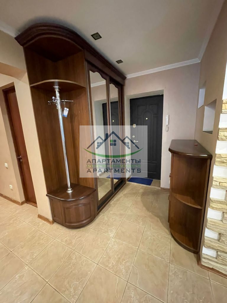 Продажа 3-комнатной квартиры, Ессентуки, Октябрьская ул,  456