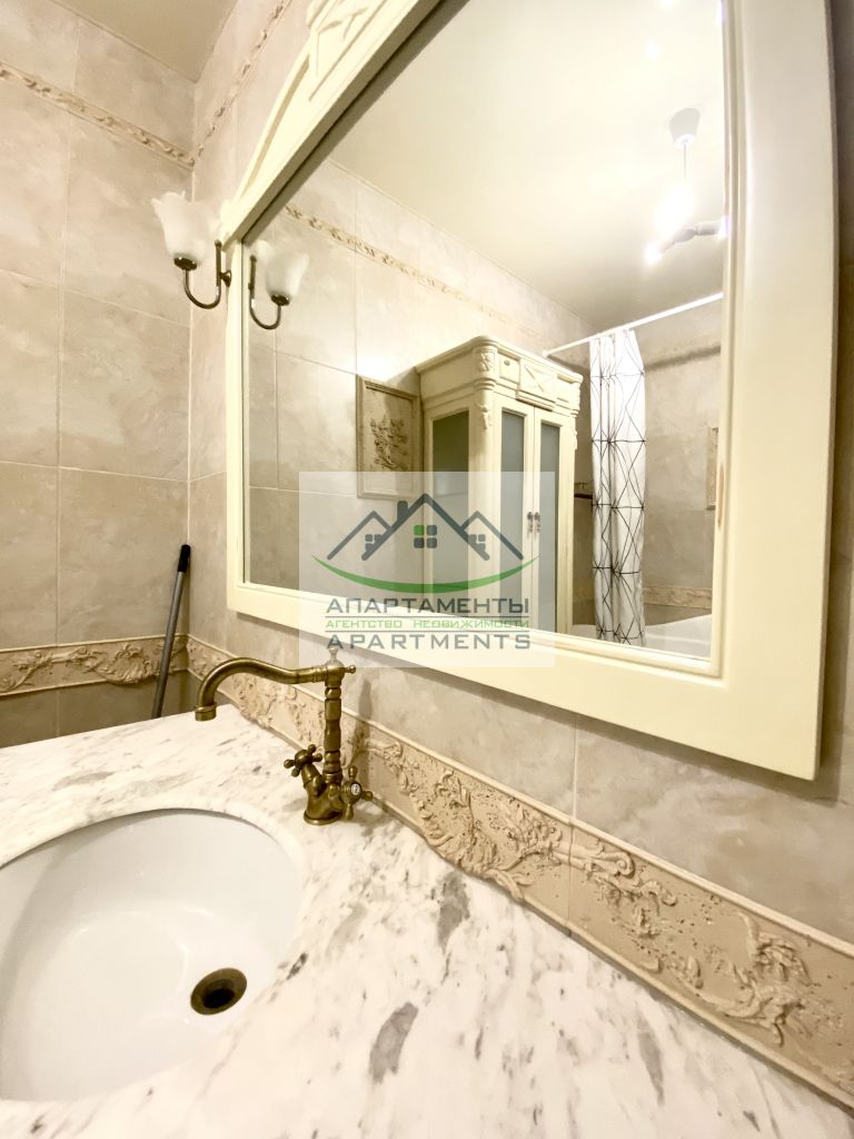 Продажа 3-комнатной квартиры, Пятигорск, Калинина пр-кт,  2А