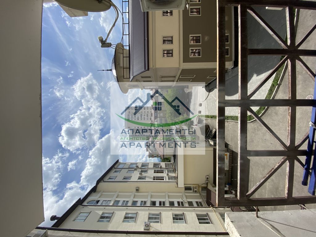 Продажа 3-комнатной квартиры, Пятигорск, Калинина пр-кт,  2А