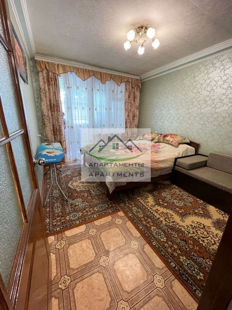 Продажа 2-комнатной квартиры, Ессентуки, Октябрьская ул,  446