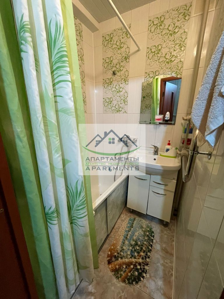 Продажа 2-комнатной квартиры, Ессентуки, Октябрьская ул,  446