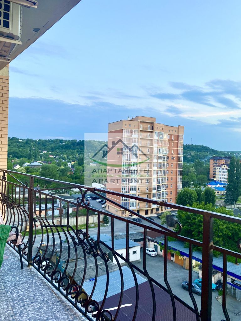 Продажа 2-комнатной квартиры, Пятигорск, Бунимовича ул,  15к2