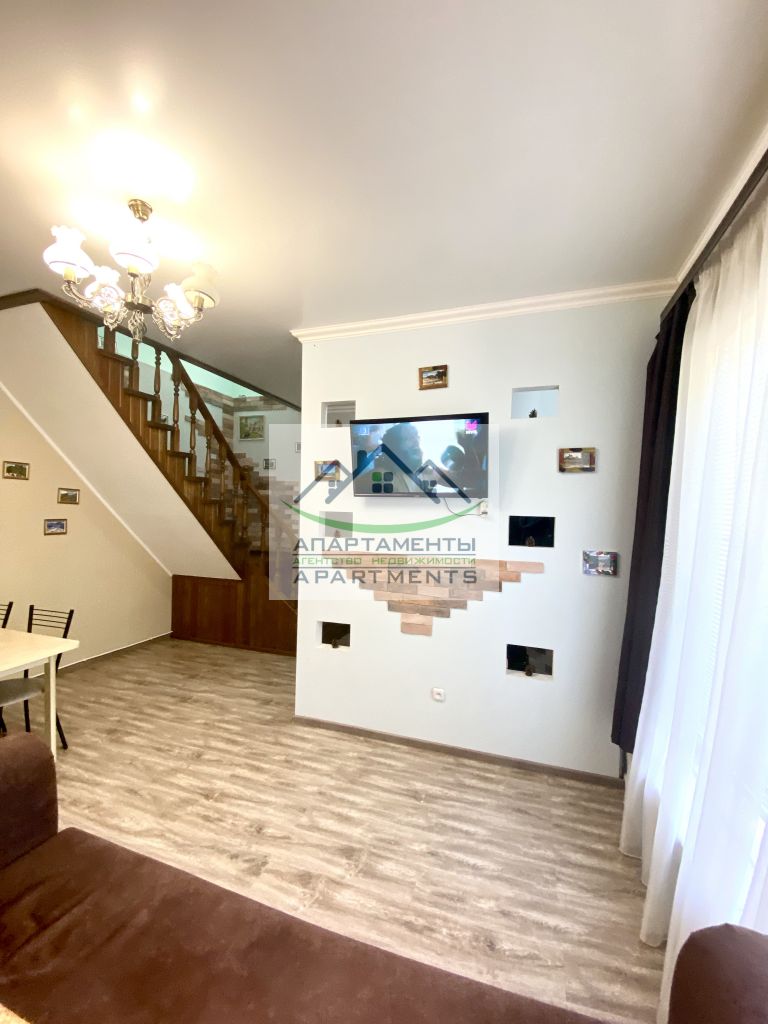 Продажа 2-комнатной квартиры, Пятигорск, Кирова пр-кт,  77