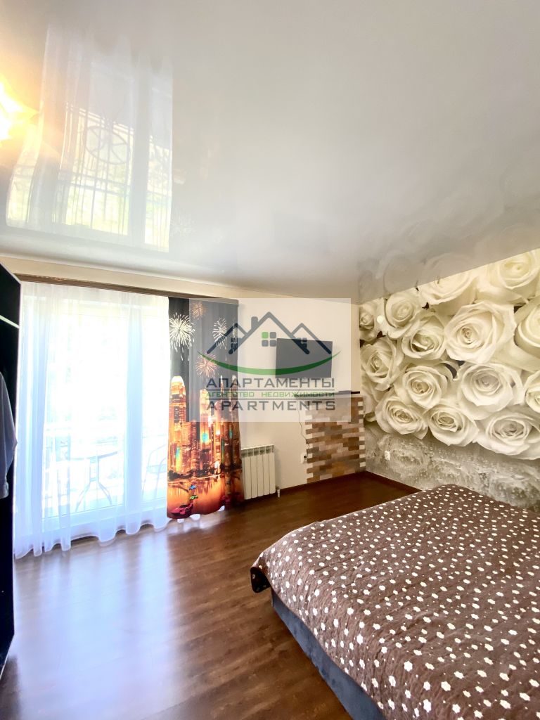 Продажа 2-комнатной квартиры, Пятигорск, Кирова пр-кт,  77