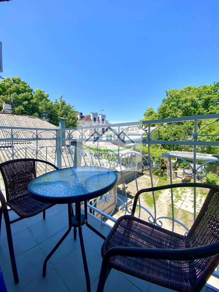 Продажа 2-комнатной квартиры, Пятигорск, Кирова пр-кт,  77