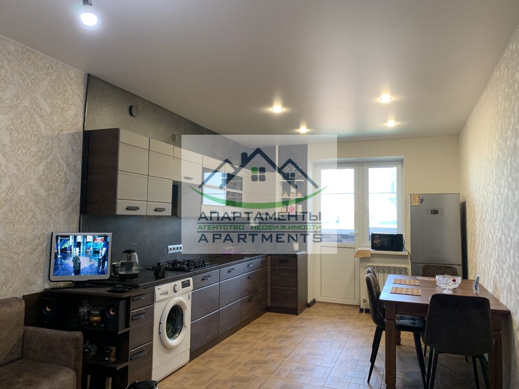 Продажа 2-комнатной квартиры, Иноземцево, Свердлова ,  12