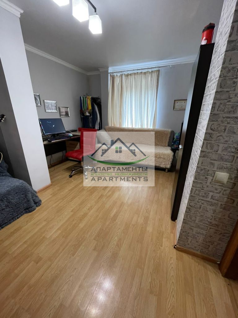 Продажа 2-комнатной квартиры, Ессентуки, Кисловодская ул,  36ак4