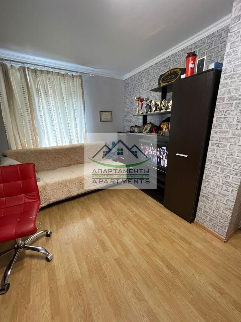 Продажа 2-комнатной квартиры, Ессентуки, Кисловодская ул,  36ак4