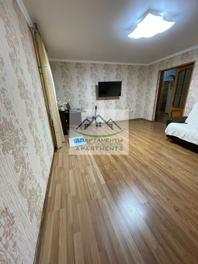 Продажа 2-комнатной квартиры, Ессентуки, Кисловодская ул,  36ак4