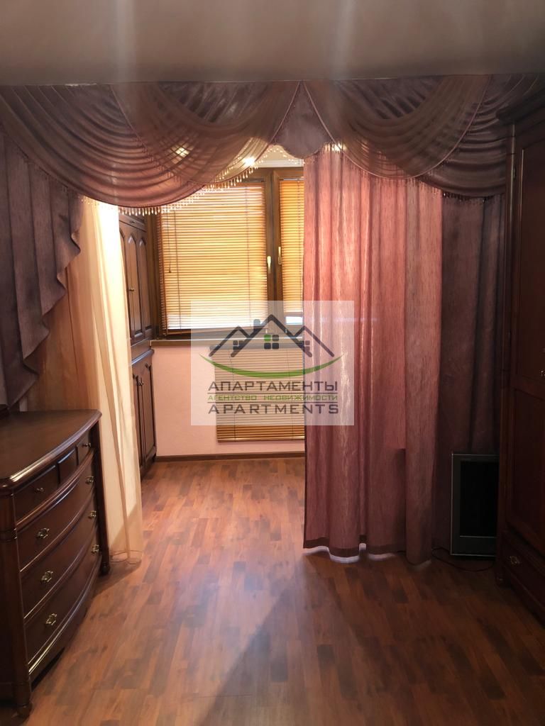 Продажа 3-комнатной квартиры, Кисловодск, Куйбышева ул,  77