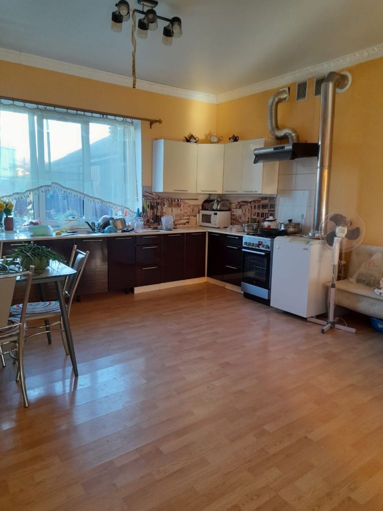 Продажа дома, 230м <sup>2</sup>, 7 сот., Батайск, 50 лет Октября ул