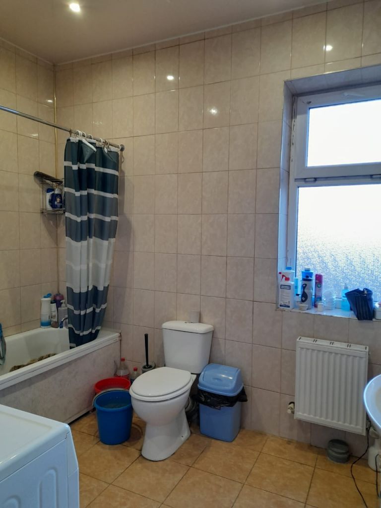 Продажа дома, 230м <sup>2</sup>, 7 сот., Батайск, 50 лет Октября ул