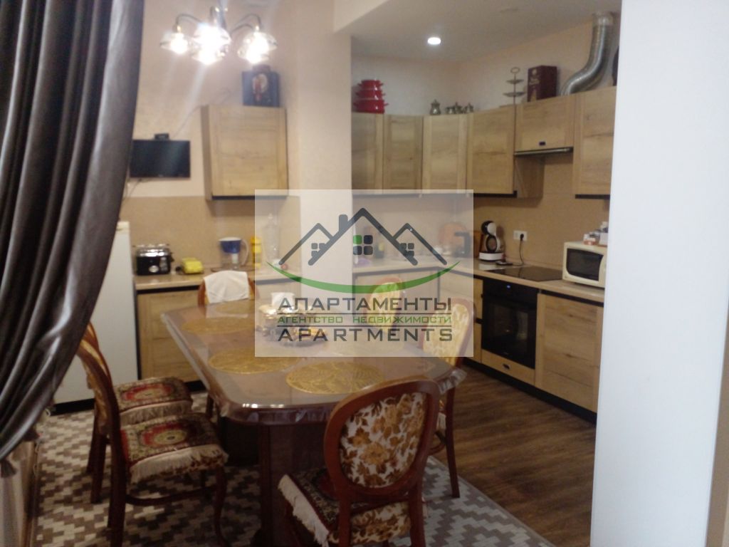 Продажа 2-комнатной квартиры, Ессентуки, Октябрьская ул,  337/3