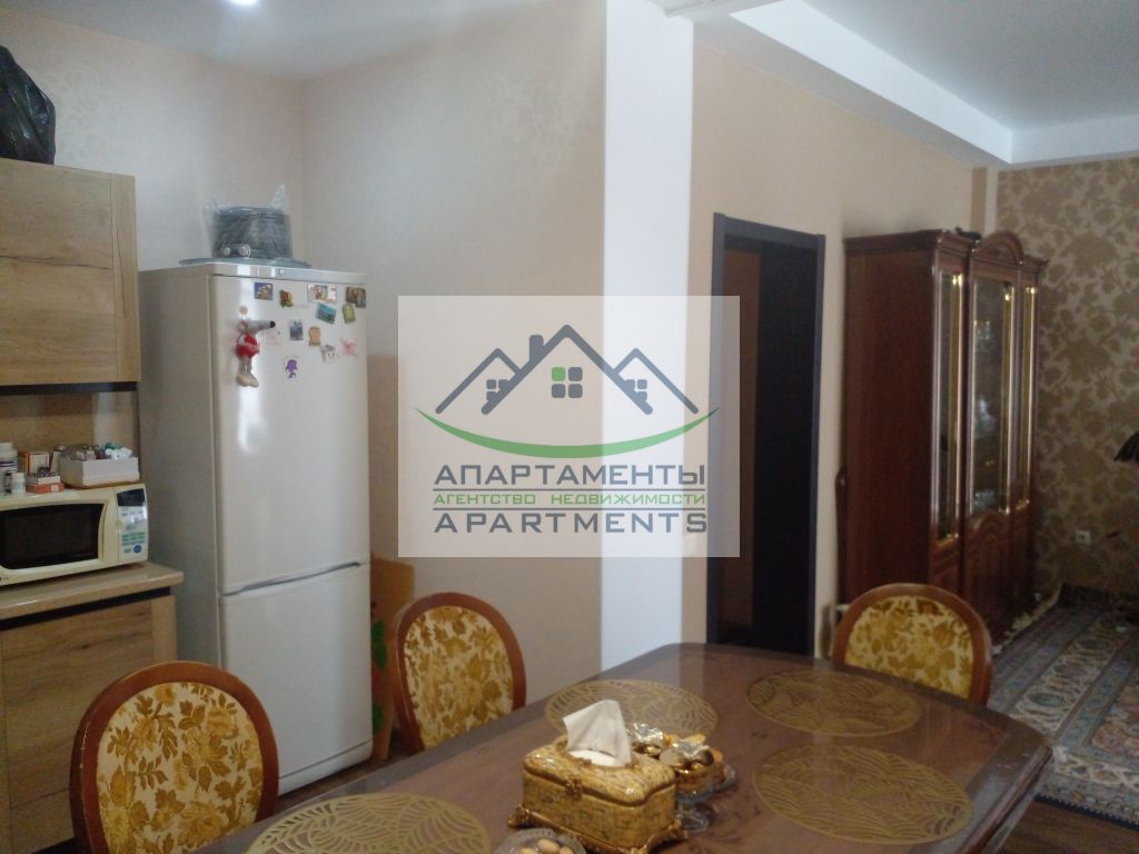 Продажа 2-комнатной квартиры, Ессентуки, Октябрьская ул,  337/3