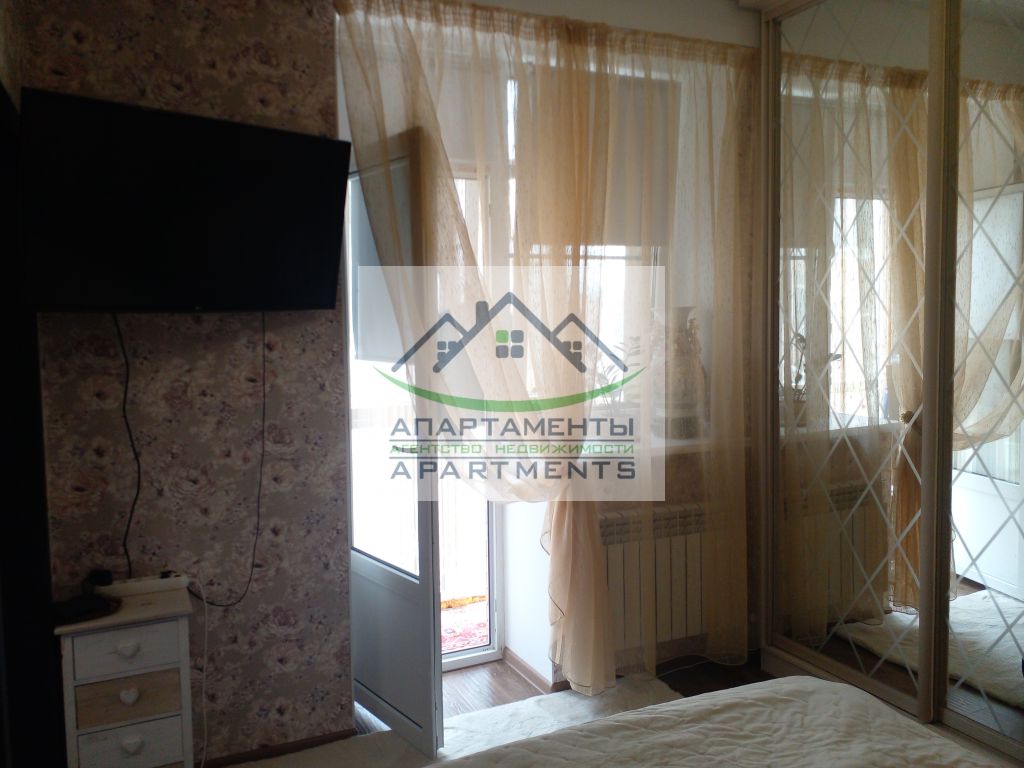 Продажа 2-комнатной квартиры, Ессентуки, Октябрьская ул,  337/3