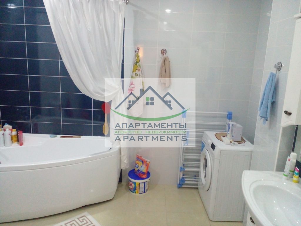 Продажа 2-комнатной квартиры, Ессентуки, Октябрьская ул,  337/3