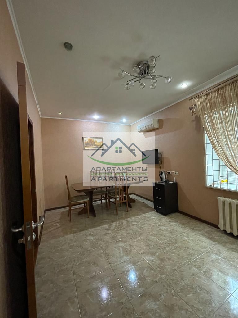 Продажа дома, 400м <sup>2</sup>, 5 сот., Пятигорск, Маяковского ул,  10