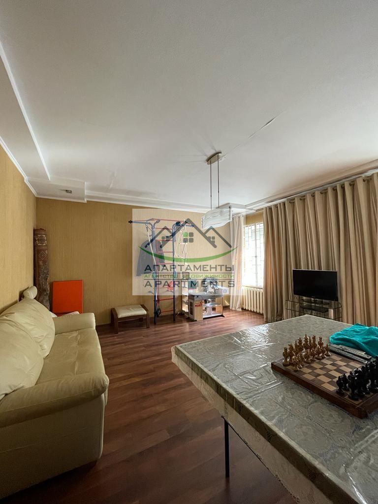 Продажа дома, 400м <sup>2</sup>, 5 сот., Пятигорск, Маяковского ул,  10