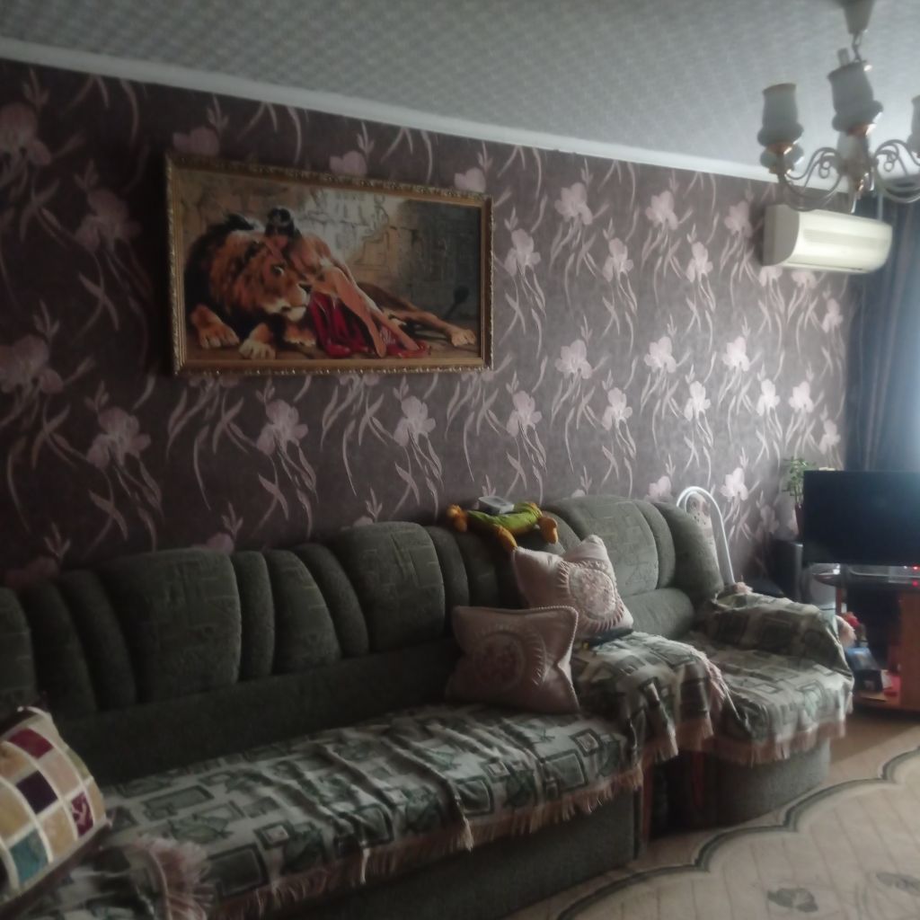 Продажа 3-комнатной квартиры, Батайск, Горького ул,  362