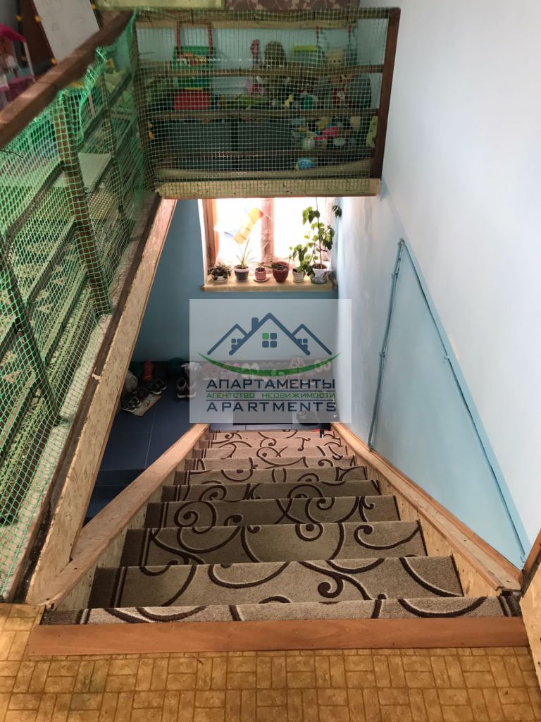 Продажа 4-комнатной квартиры, Пятигорск, Гоголя ул,  15