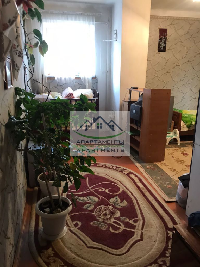 Продажа 4-комнатной квартиры, Пятигорск, Гоголя ул,  15