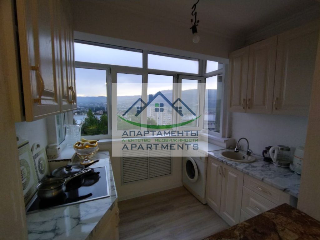 Продажа 3-комнатной квартиры, Кисловодск, Марцинкевича ул,  75