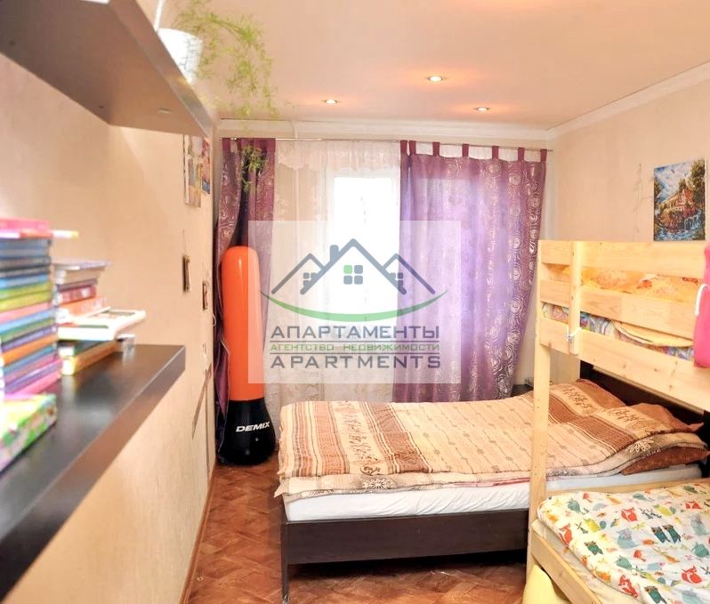 Продажа 4-комнатной квартиры, Пятигорск, Адмиральского ул,  8к3