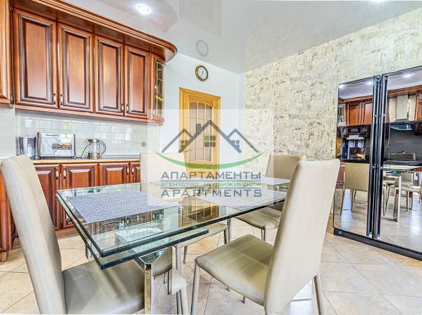 Продажа 4-комнатной квартиры, Пятигорск, Адмиральского ул,  8к3