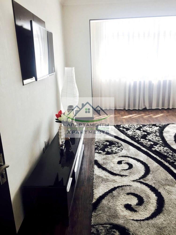 Продажа 4-комнатной квартиры, Пятигорск, Адмиральского ул,  8к3