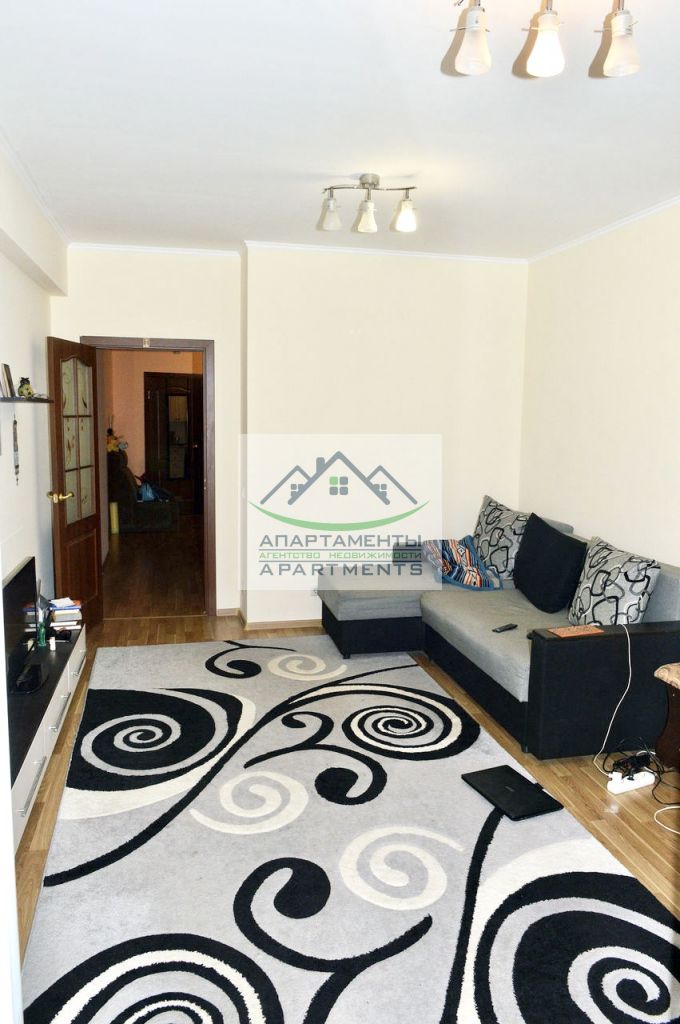 Продажа 4-комнатной квартиры, Пятигорск, Адмиральского ул,  8к3