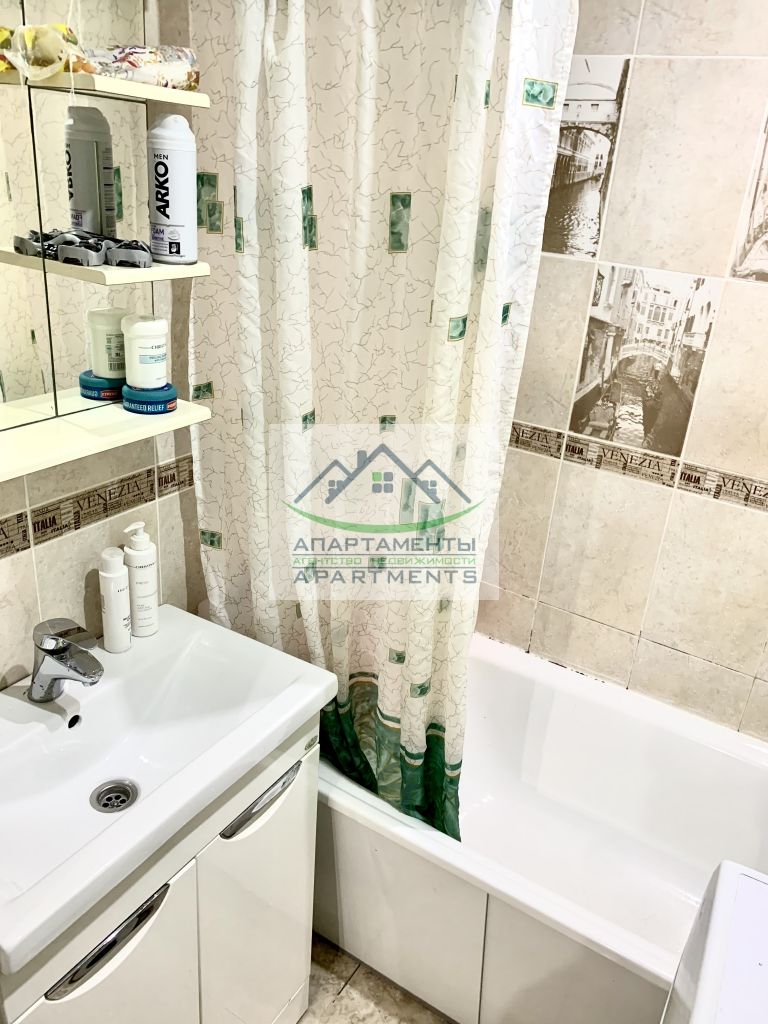 Продажа 2-комнатной квартиры, Иноземцево, 50 лет октября ,  10А