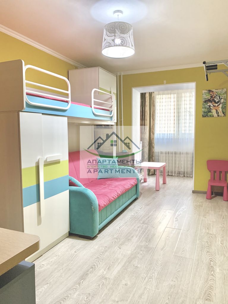 Продажа 2-комнатной квартиры, Иноземцево, 50 лет октября ,  10А