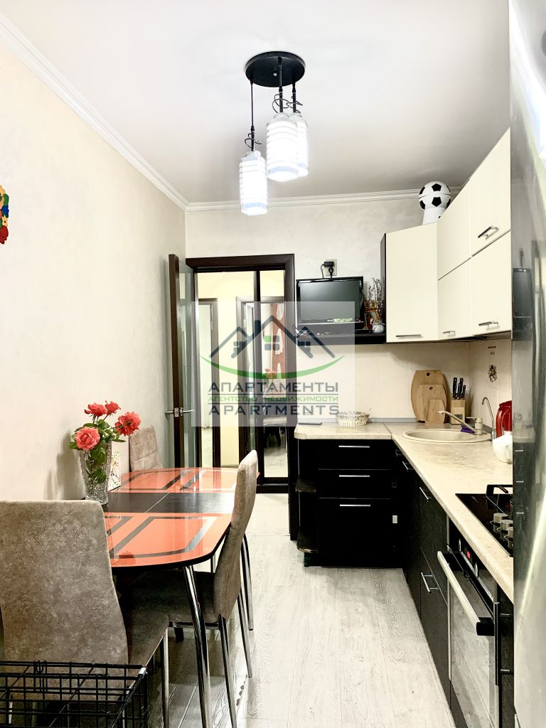 Продажа 2-комнатной квартиры, Иноземцево, 50 лет октября ,  10А