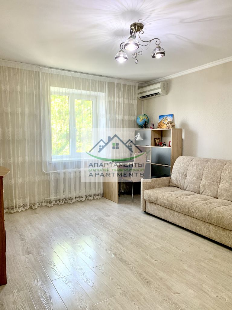 Продажа 2-комнатной квартиры, Иноземцево, 50 лет октября ,  10А