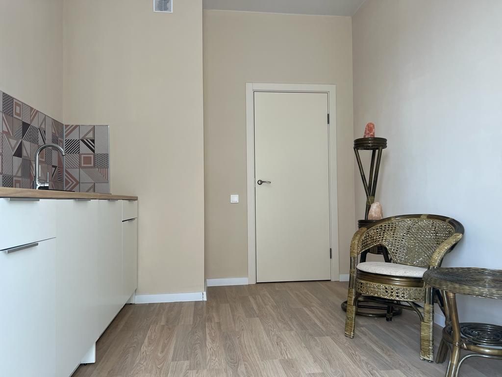 Продажа 1-комнатной квартиры, Варваровка, Калинина,  150/8