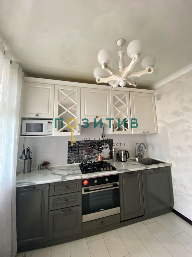 Продажа 3-комнатной квартиры, Пятигорск, Адмиральского ул,  2к4