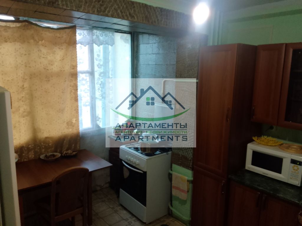 Продажа 2-комнатной квартиры, Ессентуки, Октябрьская ул,  444