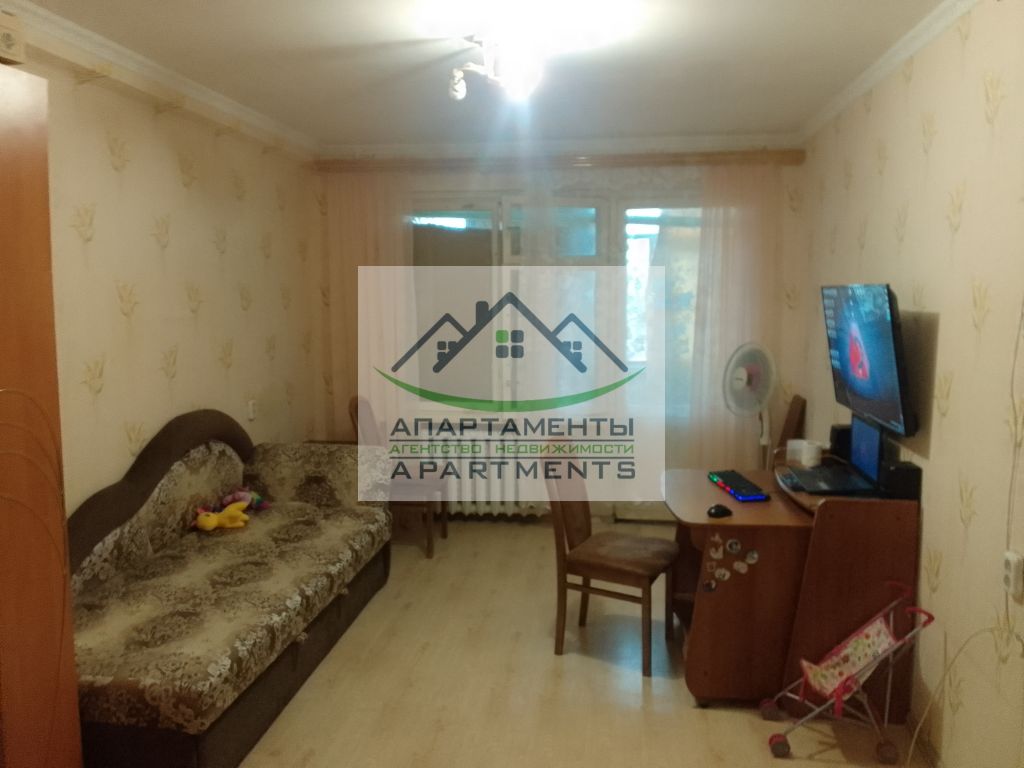 Продажа 2-комнатной квартиры, Ессентуки, Октябрьская ул,  444