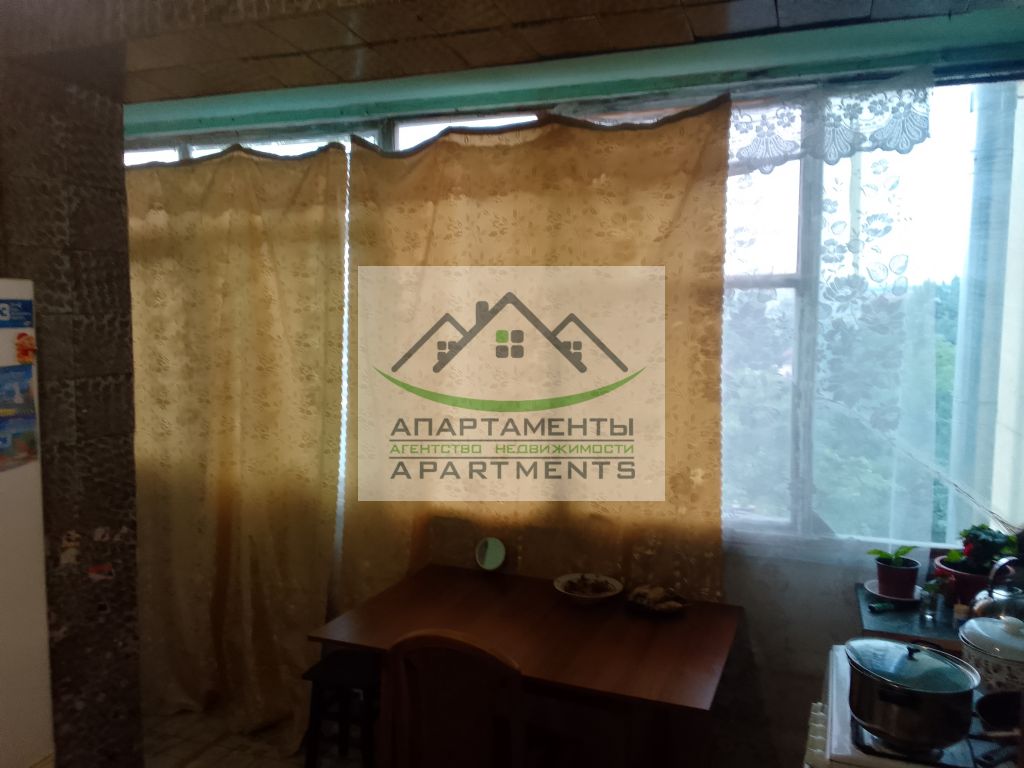 Продажа 2-комнатной квартиры, Ессентуки, Октябрьская ул,  444