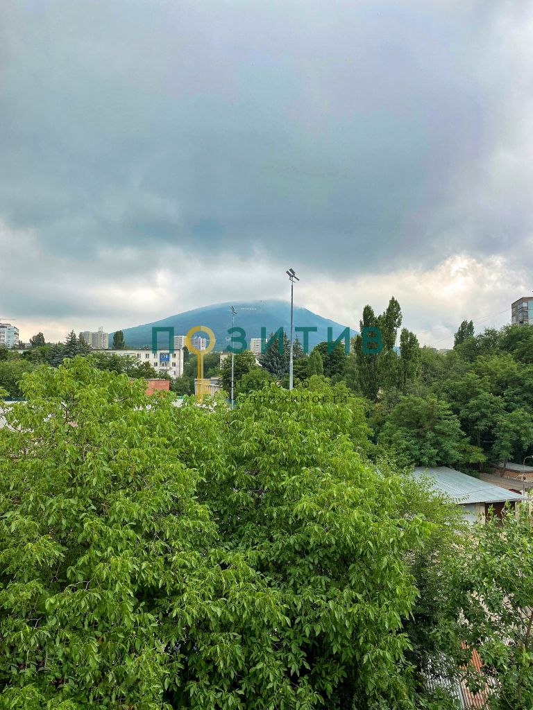 Продажа 4-комнатной квартиры, Пятигорск, Московская ул,  76к1