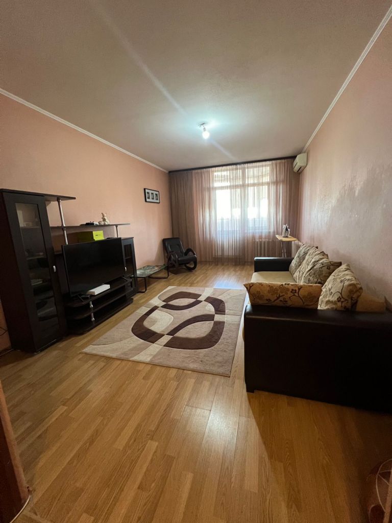 Продажа 2-комнатной квартиры, Батайск, Комарова ул