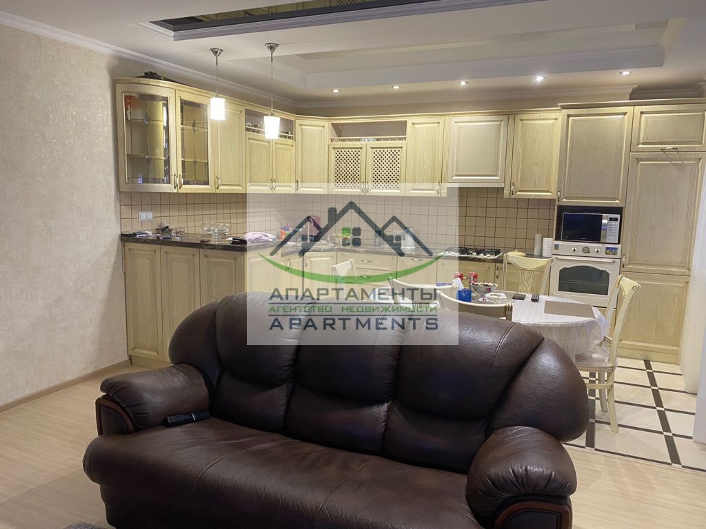 Продажа 3-комнатной квартиры, Пятигорск, Людкевича ул,  9 к 2