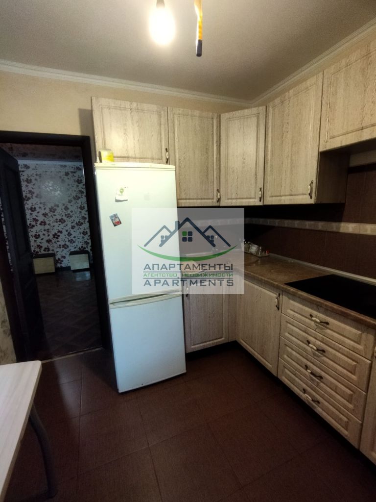 Продажа 2-комнатной квартиры, Кисловодск, Победы пр-кт,  134