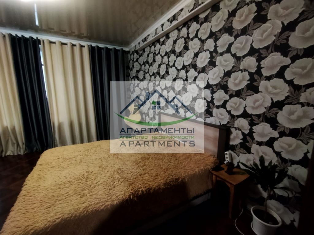 Продажа 2-комнатной квартиры, Кисловодск, Победы пр-кт,  134