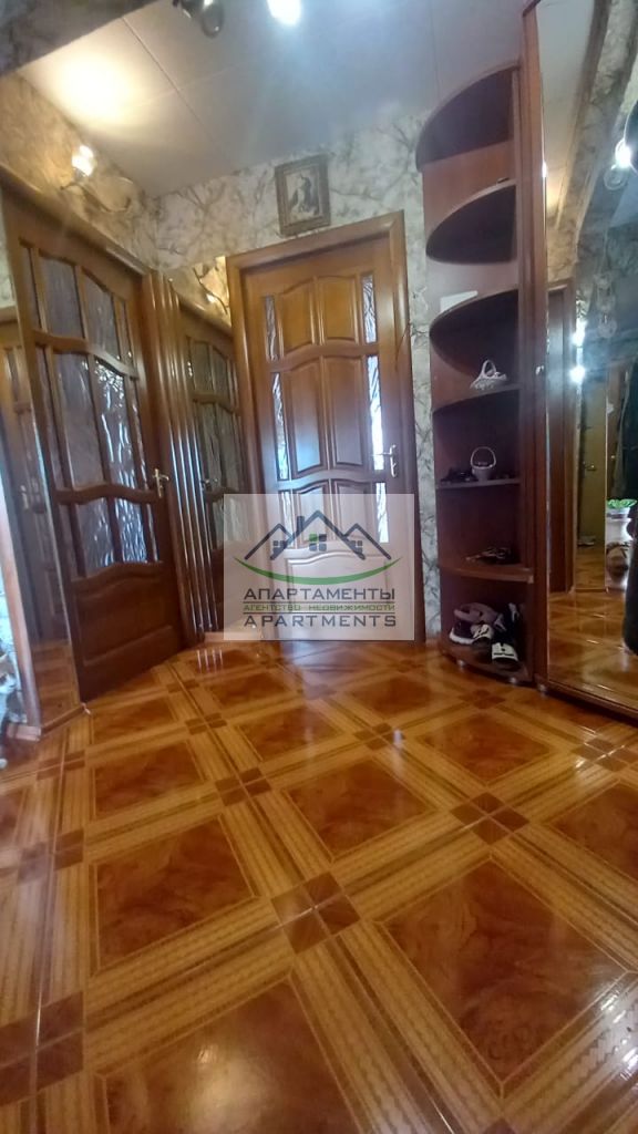 Продажа 3-комнатной квартиры, Кисловодск, Победы пр-кт,  22