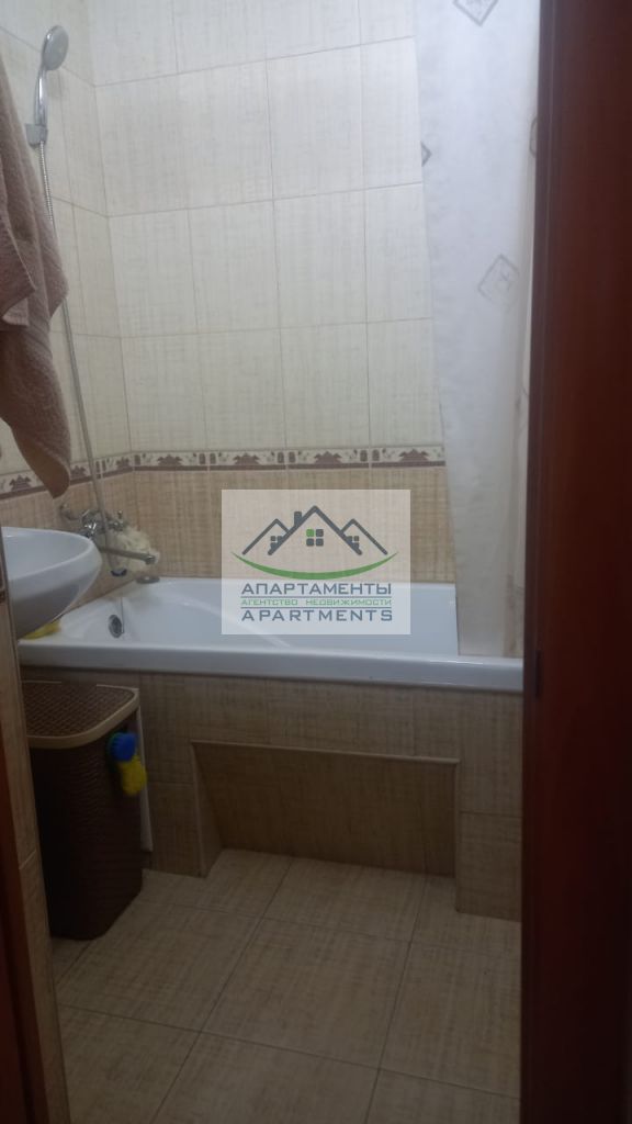 Продажа 2-комнатной квартиры, Кисловодск, Островского ул,  36