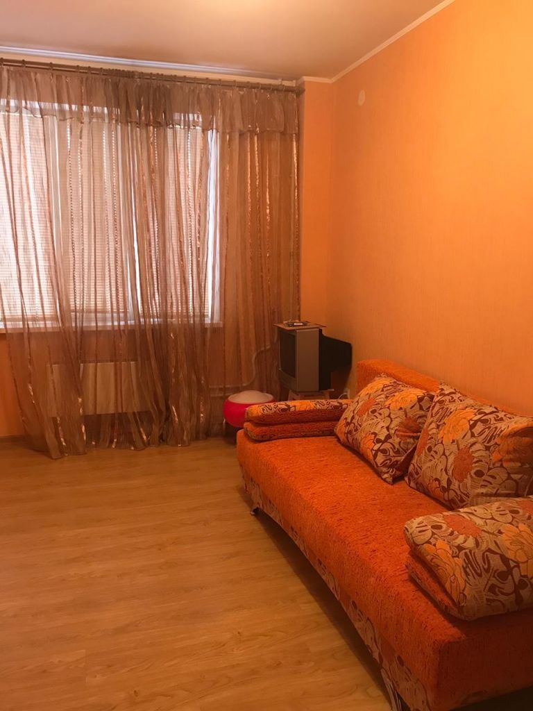 Продажа 1-комнатной квартиры, Батайск, Коммунистическая ул